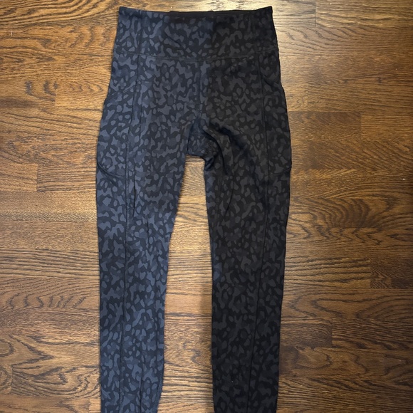 lululemon athletica Pants - Lululemon leggings (Black/Grey Camo)